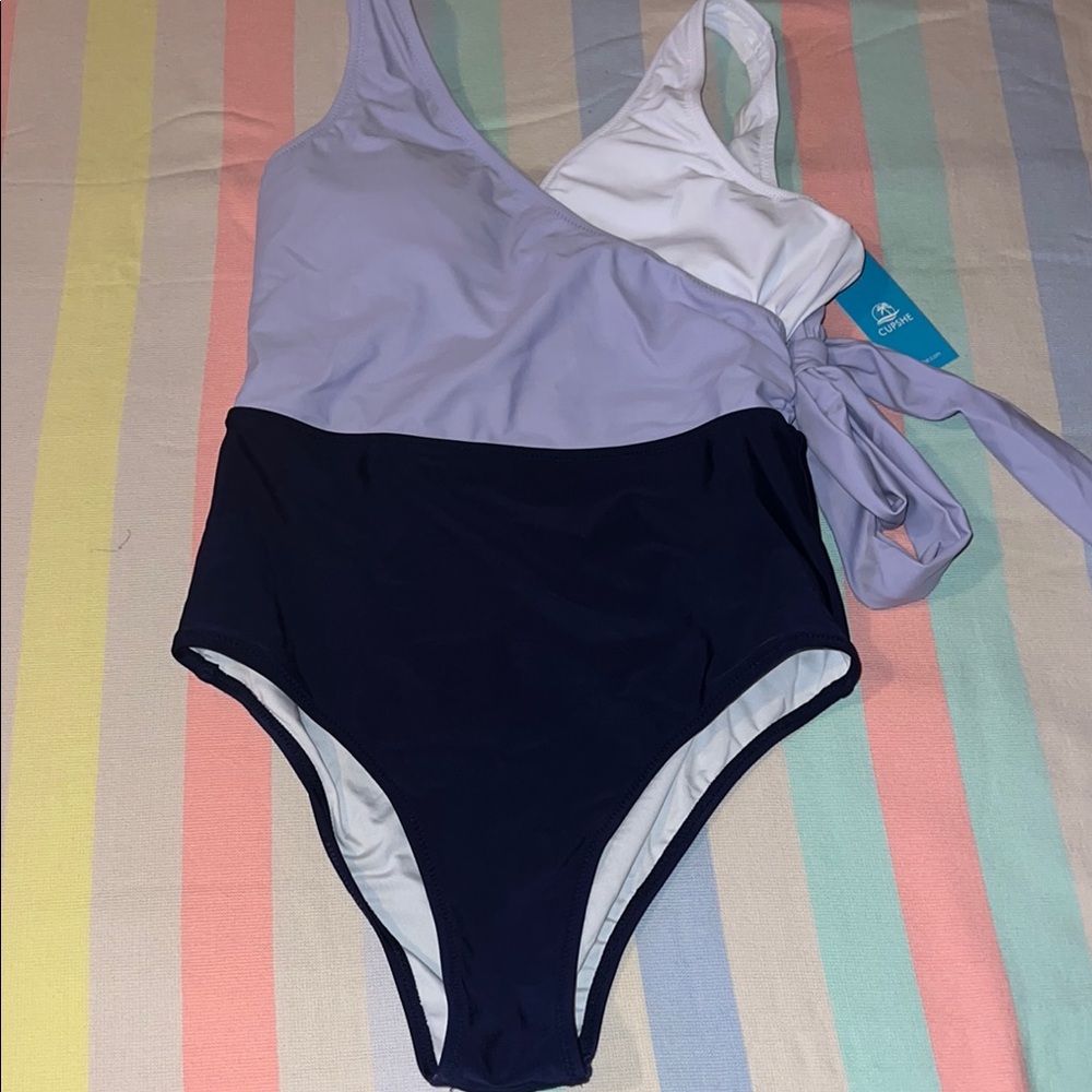 Cupshe Tri-tone One Piece Swimsuit
